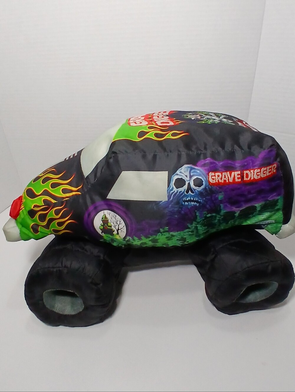 Monster Jam Grave Digger Monster Truck Soft Plush 14" Stuffed Animal Car